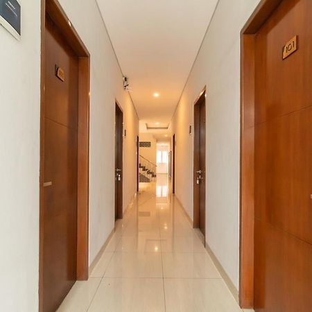 Urbanview Hotel Casa Kota Mangga Besar จาการ์ตา ภายนอก รูปภาพ