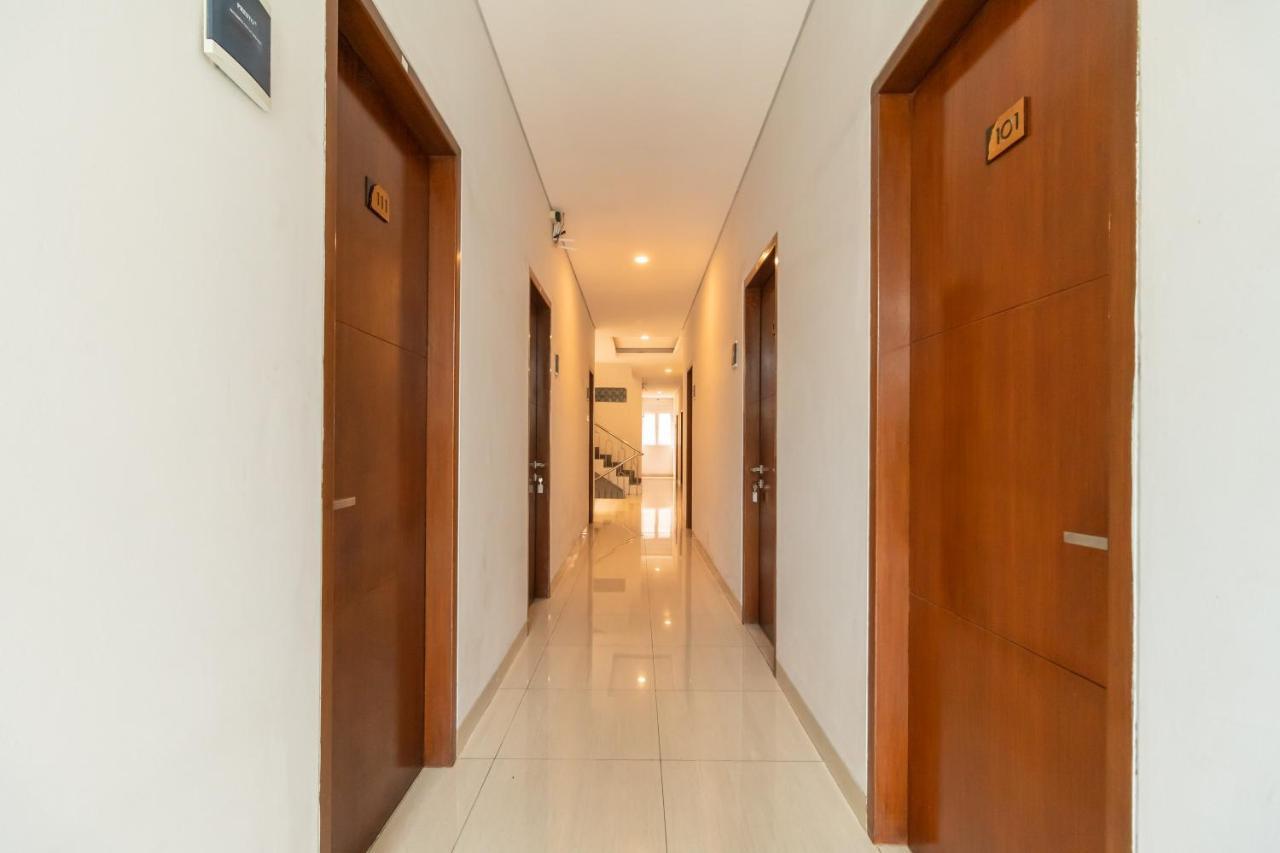 Urbanview Hotel Casa Kota Mangga Besar จาการ์ตา ภายนอก รูปภาพ