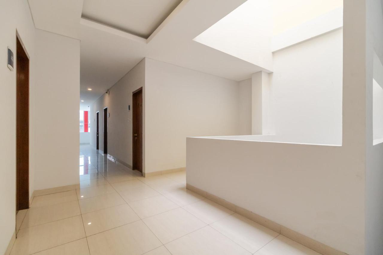 Urbanview Hotel Casa Kota Mangga Besar จาการ์ตา ภายนอก รูปภาพ